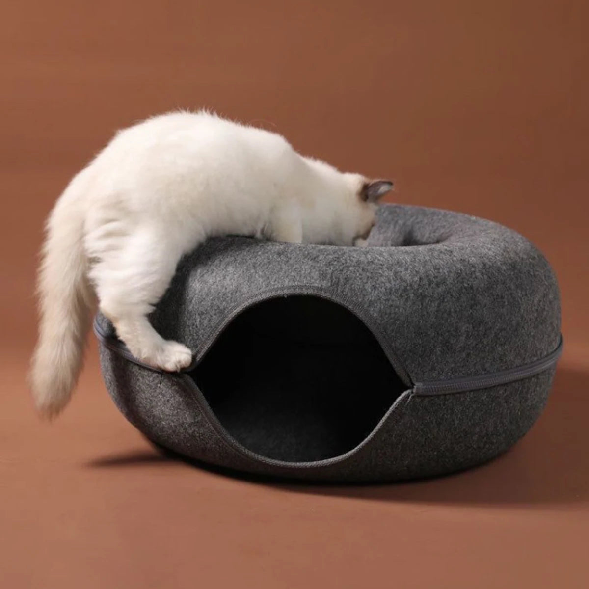 Felt Donut Cat & Dog Bed – 2-in-1 Hideaway Tunnel